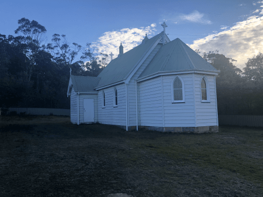 St Matthias', Woodsdale - image 4