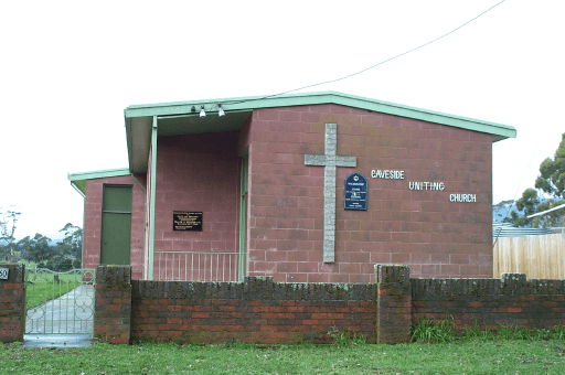 Caveside Uniting Church, Caveside - image 4