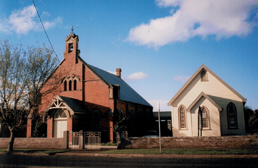 St Andrew's Kirk, Ulverstone - image 4