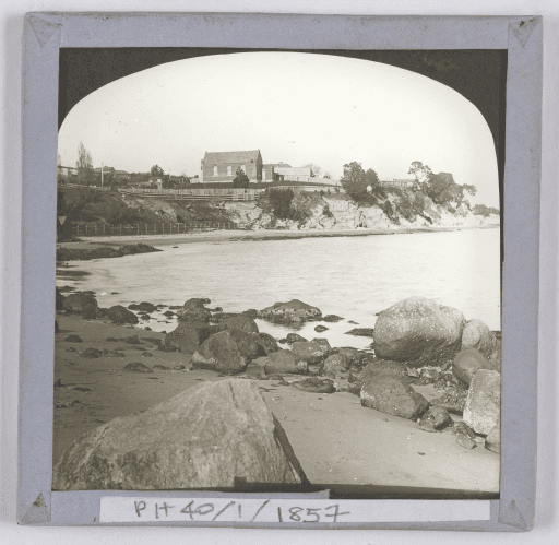 Photograph by Nay Oldham, Tasmanian Archives