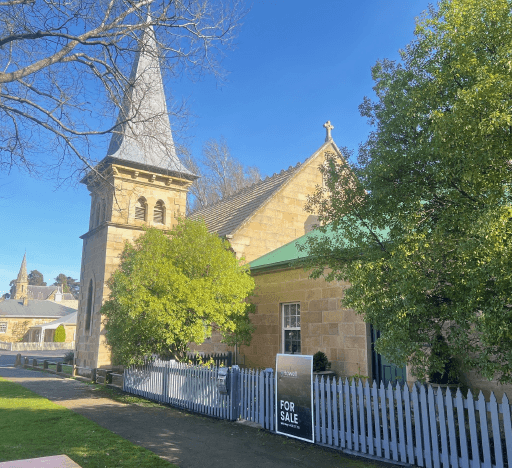 Our Lady of Sacred Heart, Ross