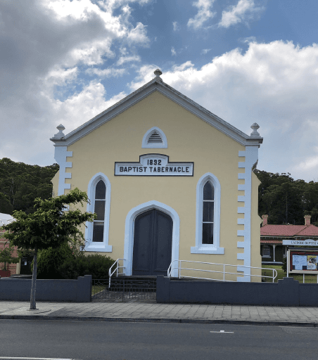 Latrobe Baptist Tabernacle, Latrobe - image 4
