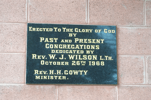 Caveside Uniting Church, Caveside - image 3