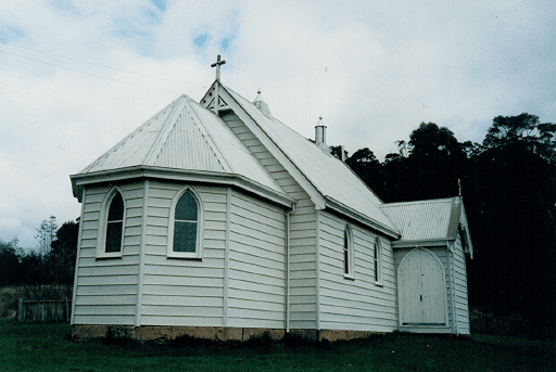 St Matthias', Woodsdale - image 2