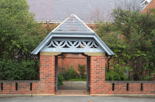 St Aidan's, East Launceston - image 4