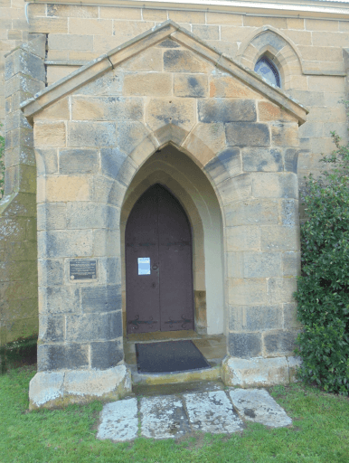 St Peter's, Oatlands - image 11