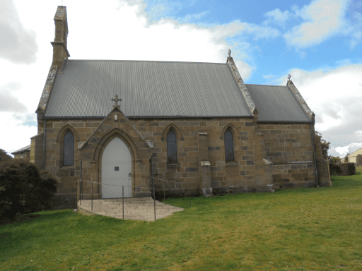 St Paul's, Oatlands - image 11