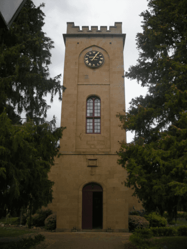 St Luke's, Richmond - image 6