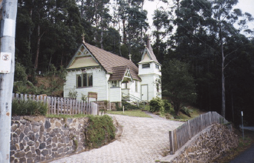 St Raphael's, Fern Tree - image 4