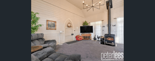 Peter Lees Real Estate photograph