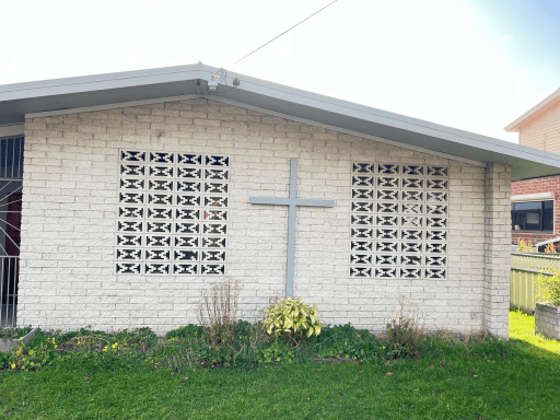 St Monica's, Chigwell
