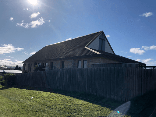 Church of the Holy Cross, Ravenswood - image 2
