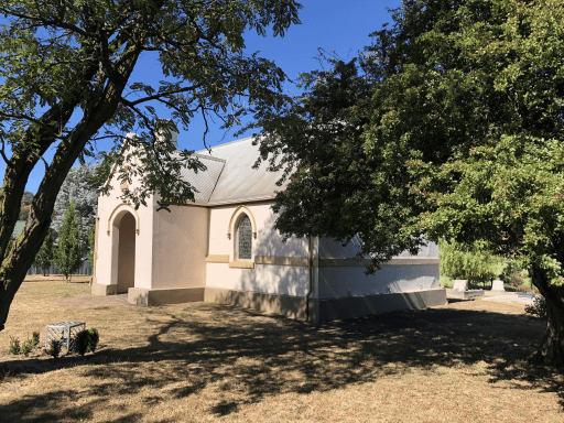 St James', Franklin Village